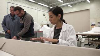 Entoilage : un savoir-faire à transmettre au musée de l'Air et de l'Espace